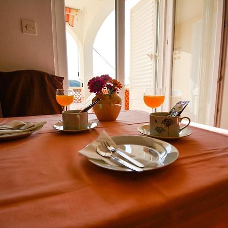 Apartmani Jasmina Supetarska Draga Zewnętrze zdjęcie