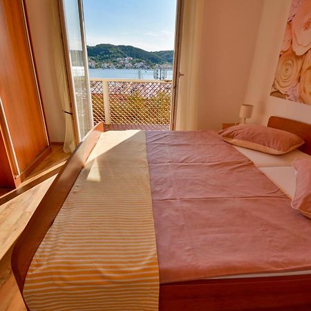 Apartmani Jasmina Supetarska Draga Zewnętrze zdjęcie