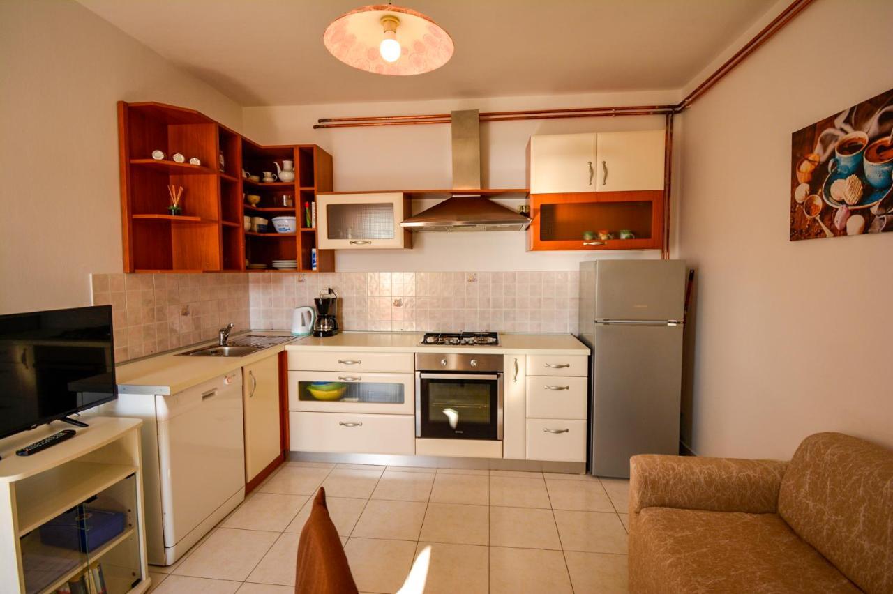 Apartmani Jasmina Supetarska Draga Zewnętrze zdjęcie