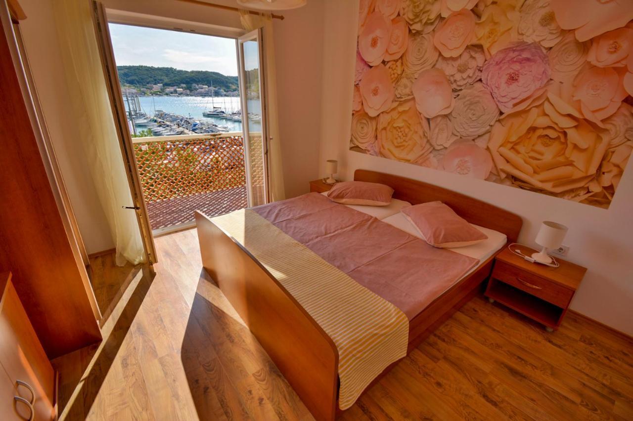 Apartmani Jasmina Supetarska Draga Zewnętrze zdjęcie